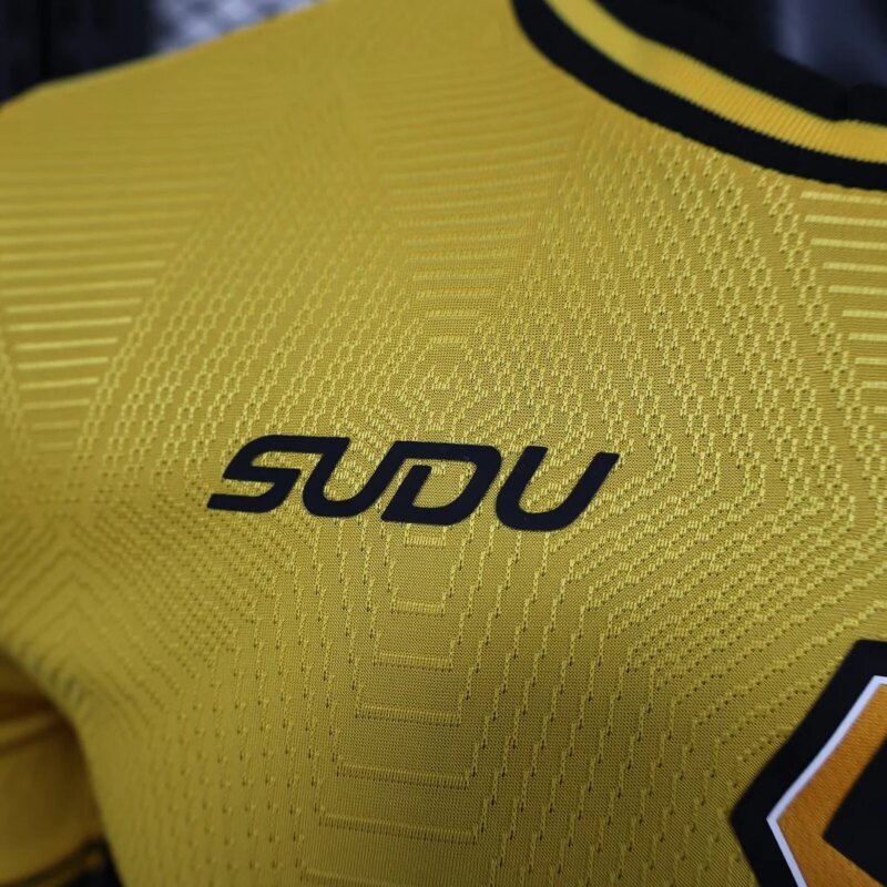 2024/2025 Player Version Wolverhampton Wanderers Home Football Shirt 1:1 Thai Quality