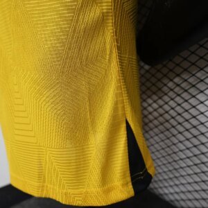 2024/2025 Player Version Wolverhampton Wanderers Home Football Shirt 1:1 Thai Quality