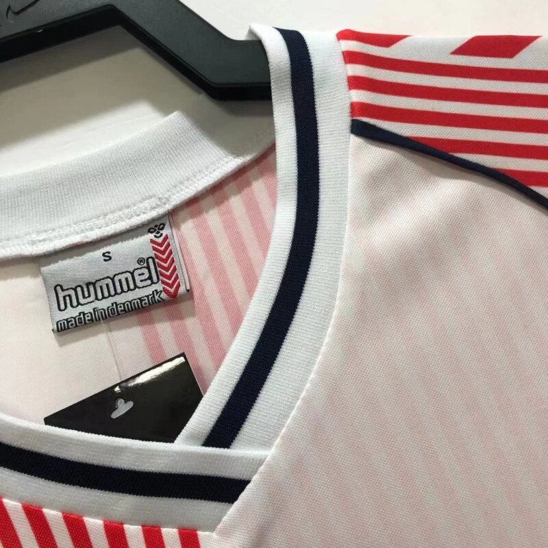 1986 Retro Denmark Away Soccer Shirt