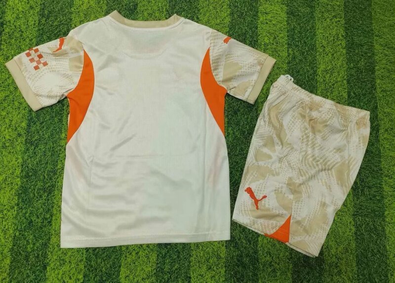 2024/2025 Manchester City Goalkeeper Football Shirt 1:1 Thai Quality Kids Size