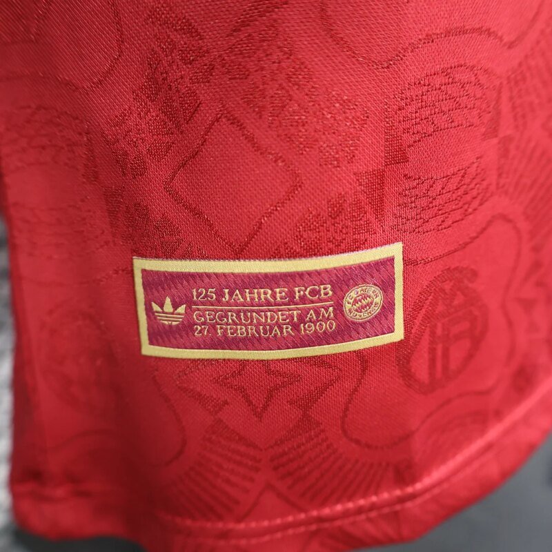 2025/2026 Player Version Bayern Munich 125th Anniversary Edition Red Long Sleeve Football Shirt 1:1 Thai Quality